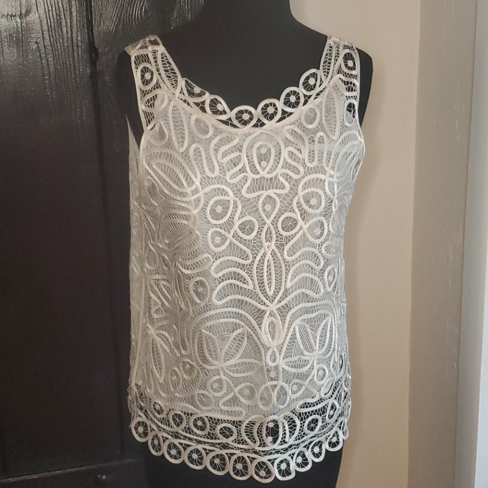 Lace camisole tank top